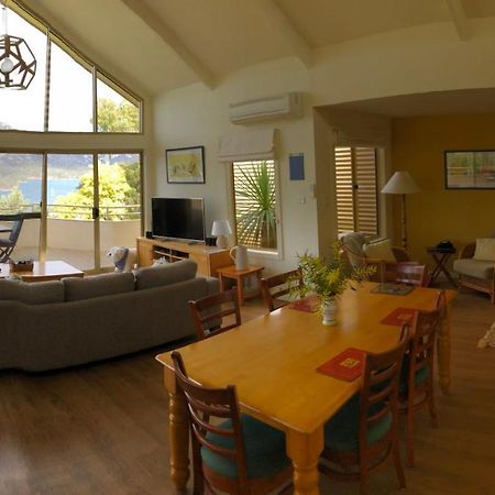 Freycinet Beach House Coles Bay Ngoại thất bức ảnh