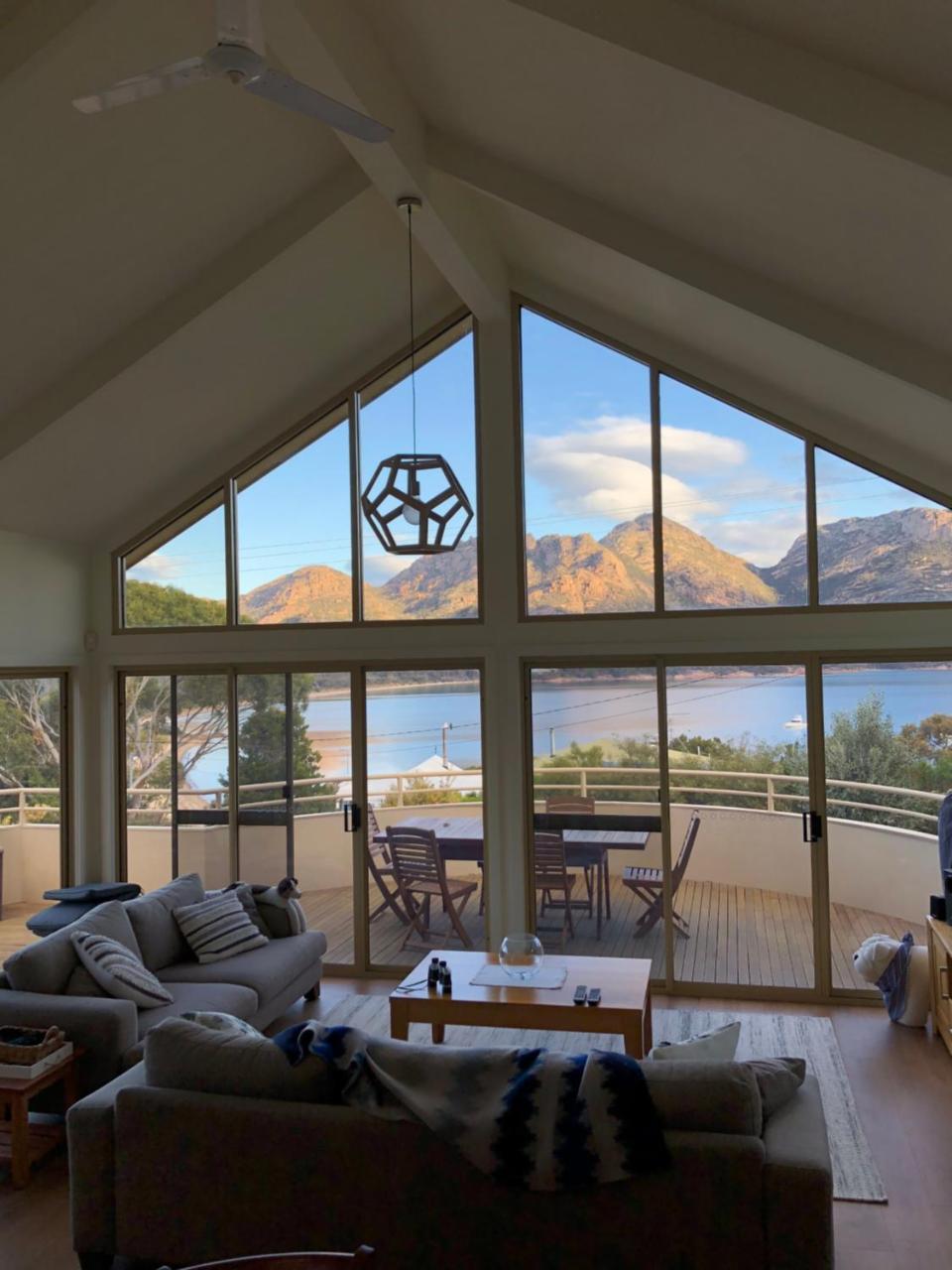 Freycinet Beach House Coles Bay Ngoại thất bức ảnh